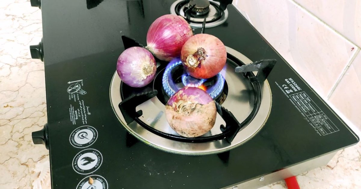 kitchen-and-onion