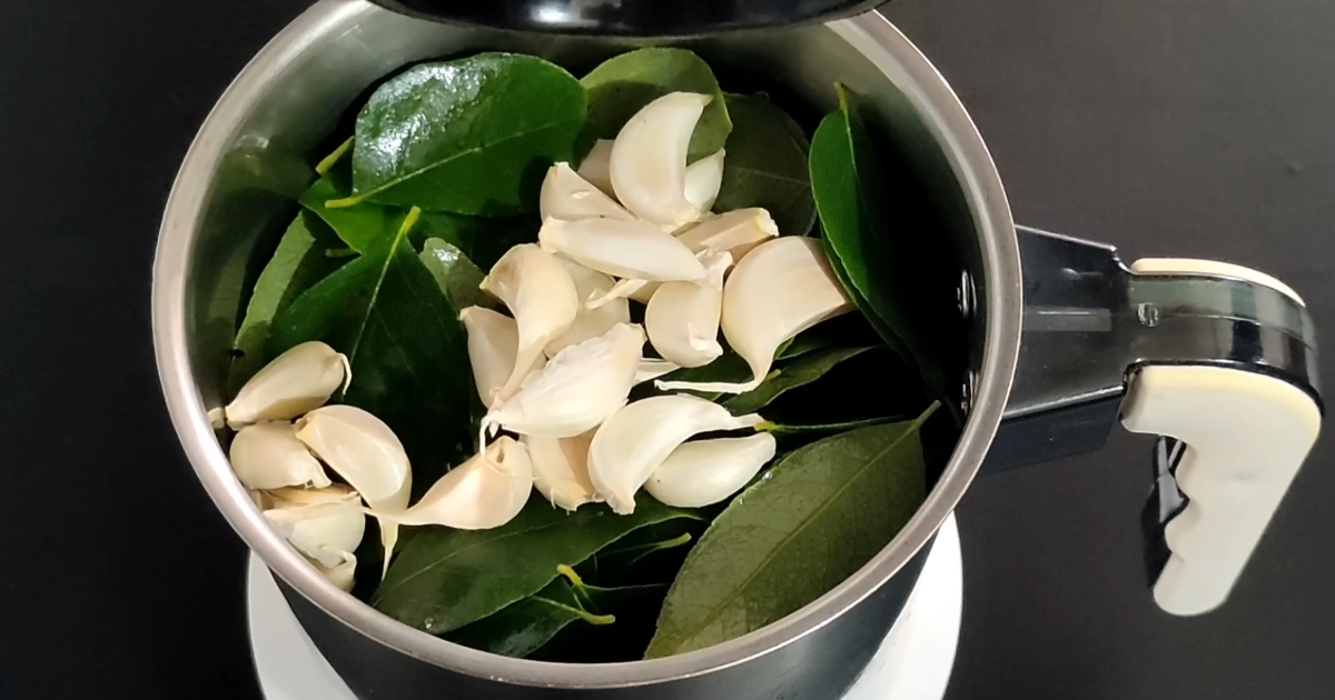 Easy Curry Leaves Chammanthi